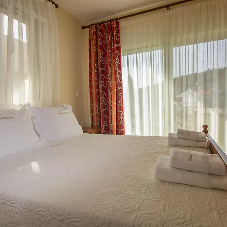 Parea Apartment *