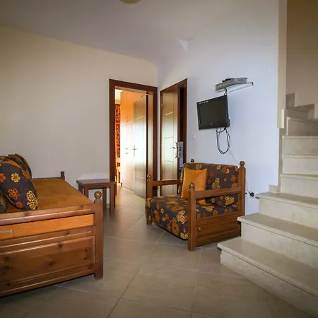 Parea Apartment Kalamítsion