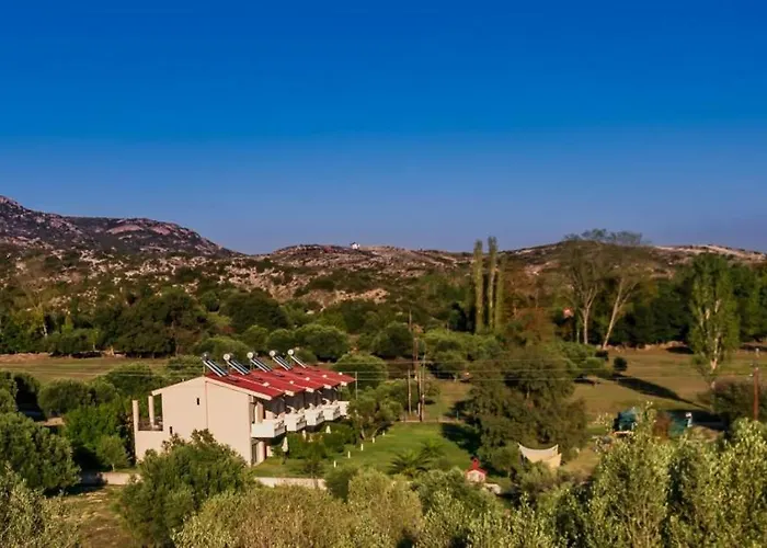 Parea * Kalamítsion