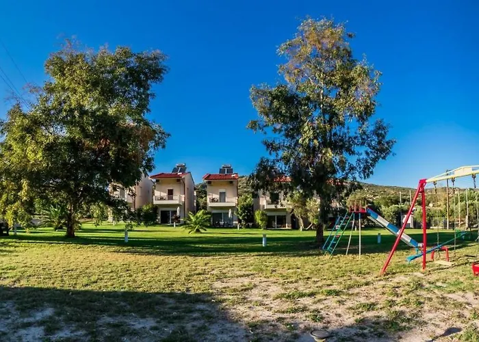 Parea * Kalamítsion